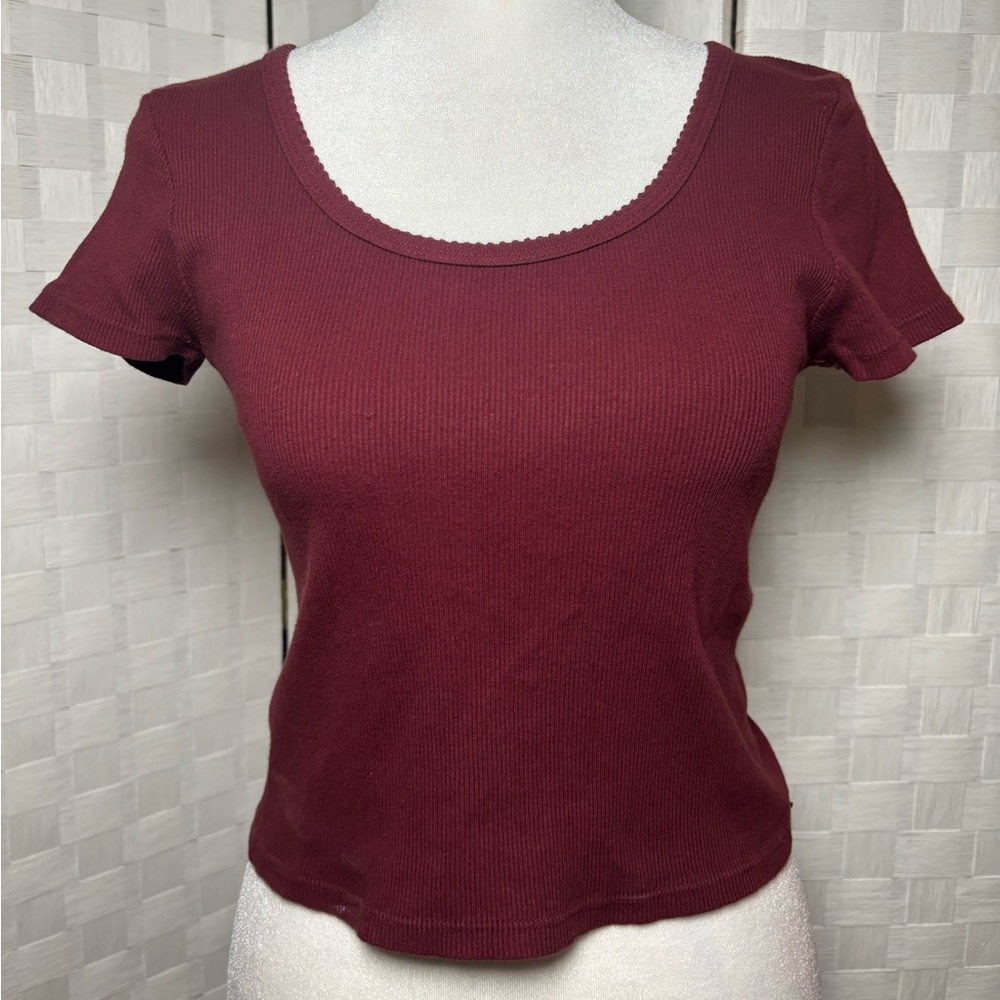 Brandy Melville crop top